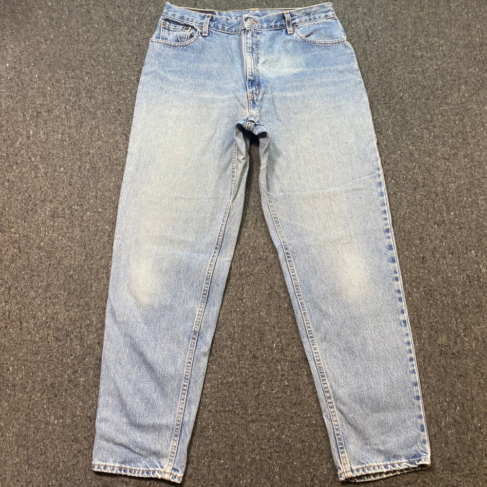 Levi 550 Relaxed Fit Tapered Leg Sz 16 M Light Blue Grunge Skater Made in USA